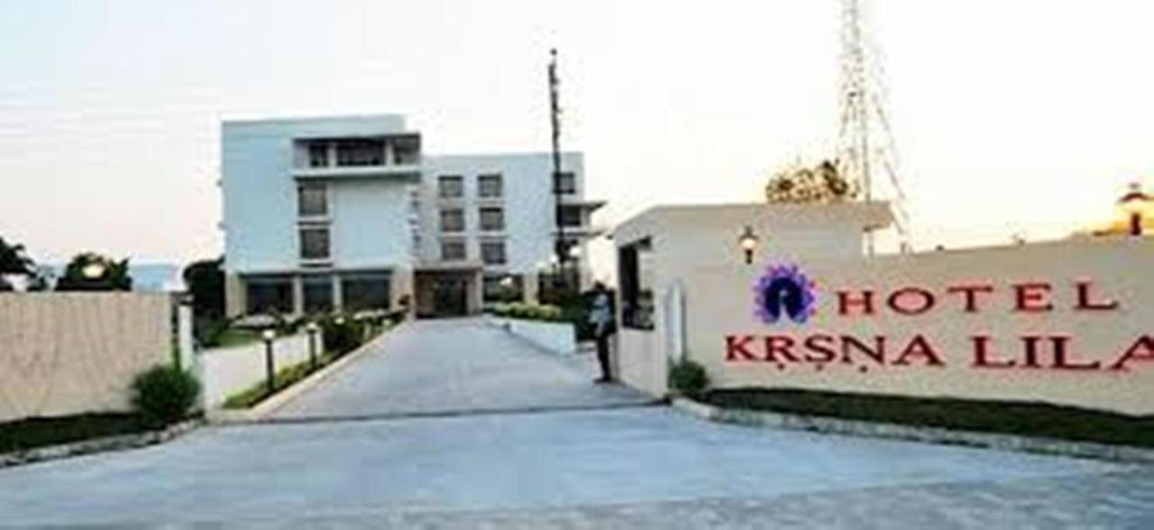 Krsna Lila By The Blues Hotell Sānand Exteriör bild
